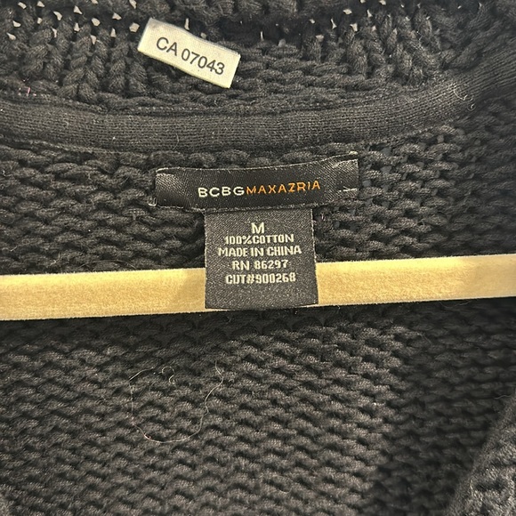 BCBG knit sweater - Picture 4 of 4
